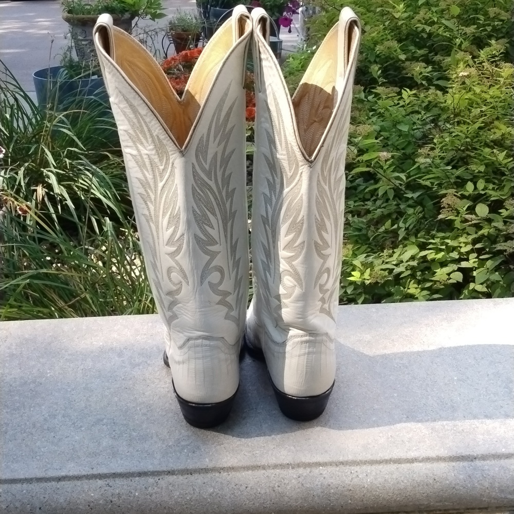 Justin Boots White Leather Cowboy Heeled Boots. Snakeskin - Picture 6 of 12
